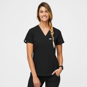 Black Catarina™ One-Pocket Scrub Top